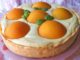 Нежный творожный пирог с консервированными персиками